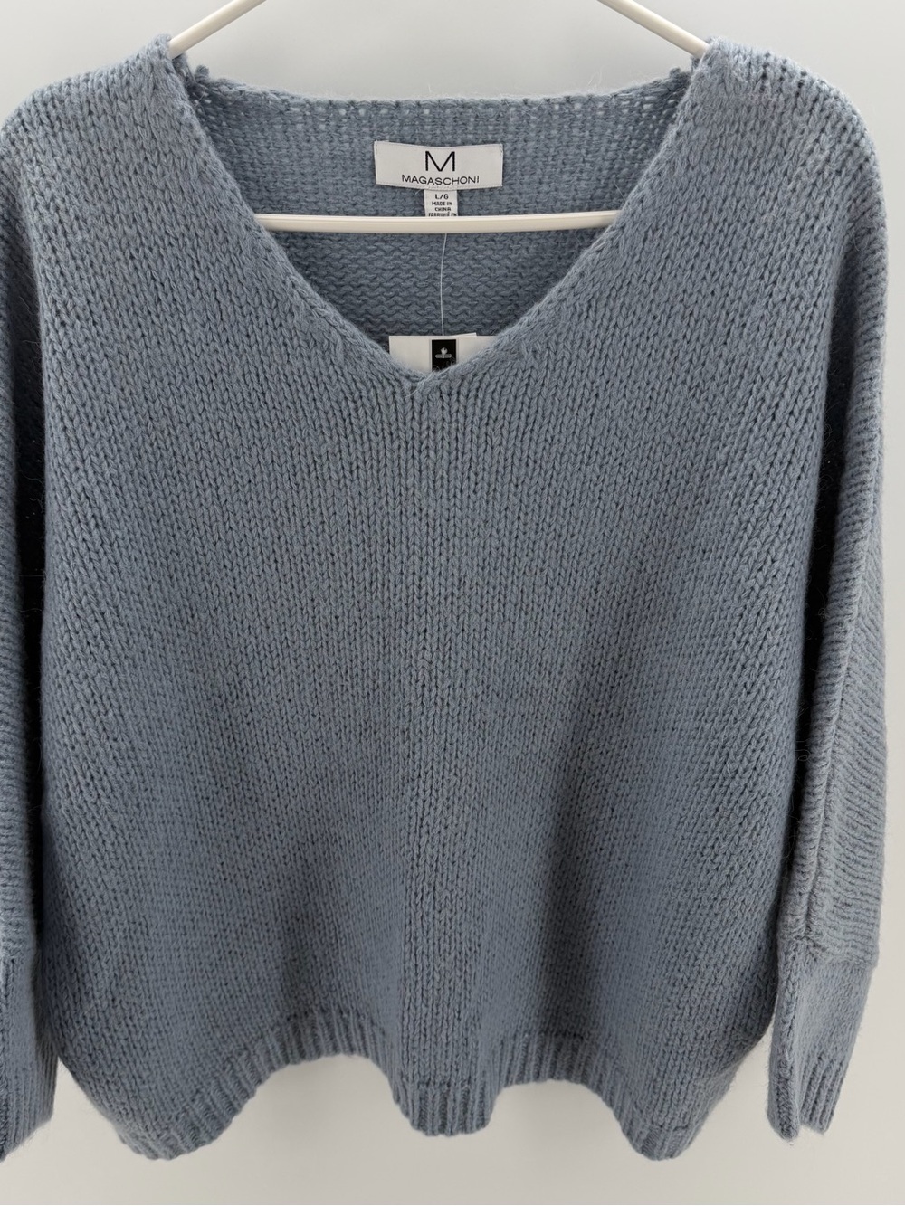 Magaschoni Women’s Dusty Blue V-Neck Chunky Knit Sweater